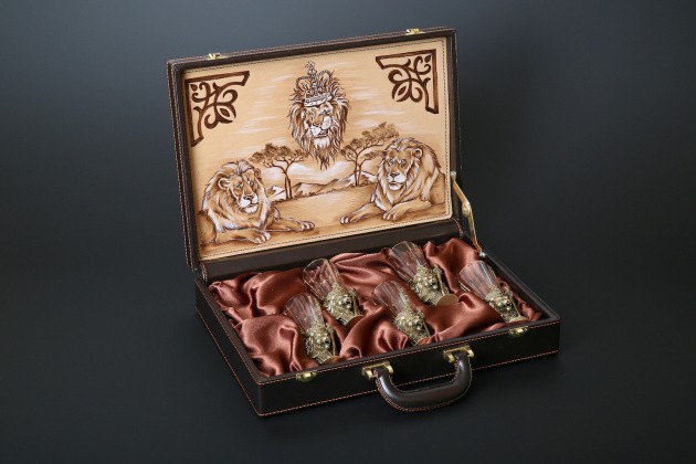 Набор рюмок-лафитников «Лев» 6 шт  в подарочном футляре с художественным оформлением  50 мл