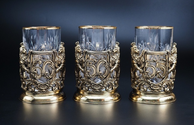Набор подстаканников "Юбилейный"  (35,40,45,50,55,60,65,70 Лет) 2шт в подарочном футляре 250 мл - фото №1