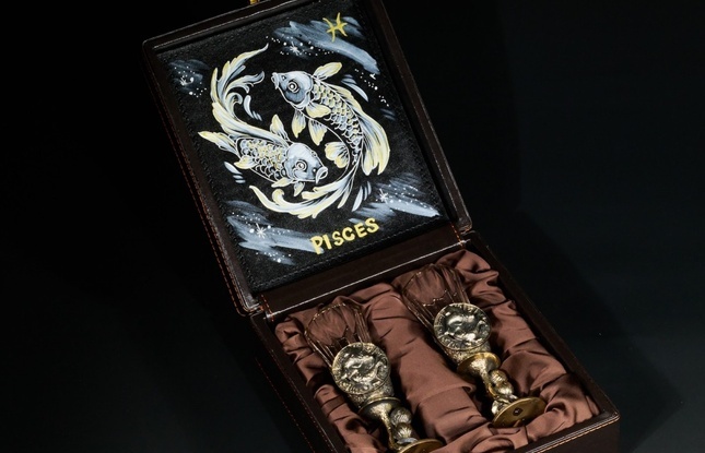 Набор лафитников для водки «Знаки Зодиака Рыбы» (2 шт.) в подарочном футляре c художественным оформлением 50 мл - фото №1