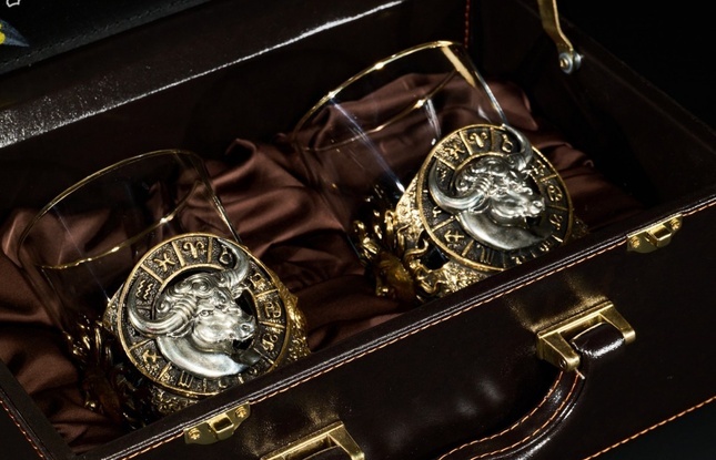 Стакан для виски Зодиак  "Телец" 2 шт.  в подарочном кейсе с художественным оформлением 310 мл - фото №3