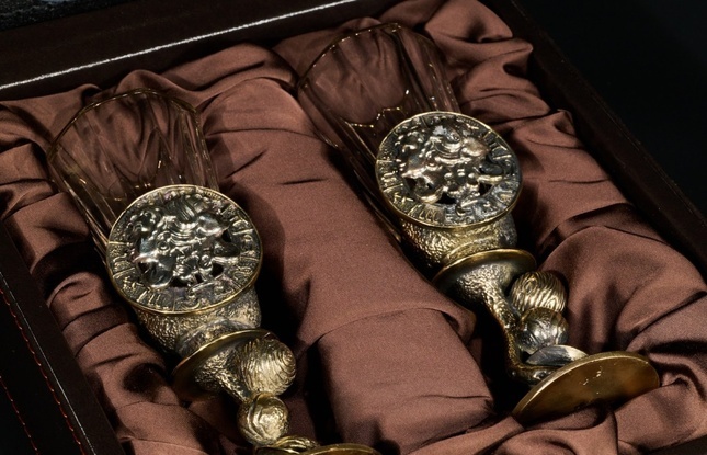 Набор лафитников  для водки «Знаки Зодиака Близнецы» (2 шт.) в подарочном футляре c художественным оформлением 50 мл - фото №2