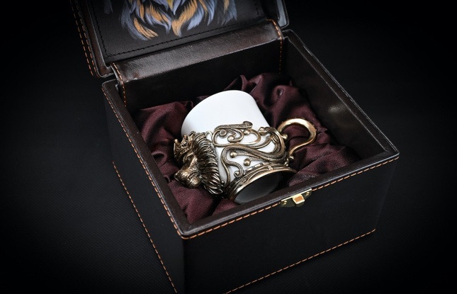 Чашка для кофе "Лев Vip" 1 шт. в подарочном футляре с художественным оформлением чер. 200 мл - фото №1