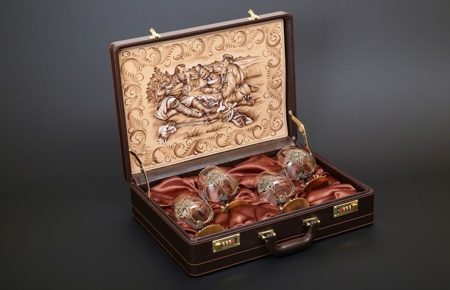 Бокал  для коньяка "Охотники на привале" 4 шт. в подарочном футляре с художественным оформлением  430 мл - фото №5