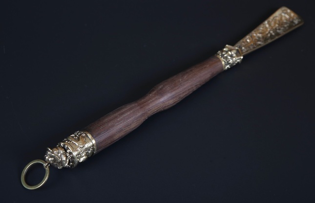 Ложка для обуви  "Денежная лягушка" - фото №3