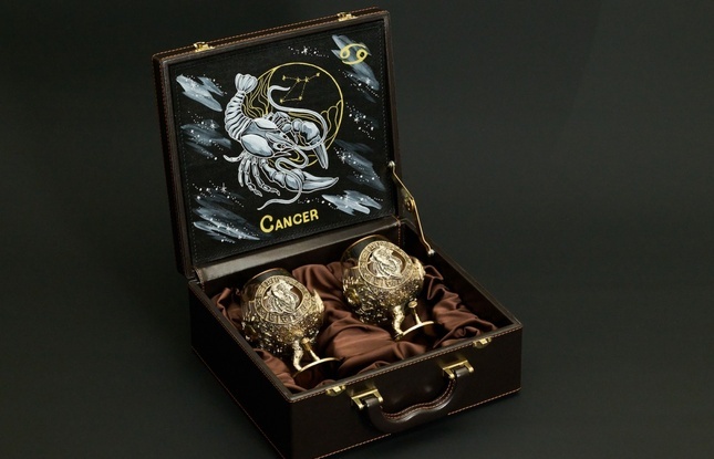 Бокал для коньяка Зодиак "Рак"  2 шт.  в подарочном футляре с художественным оформлением  430 мл