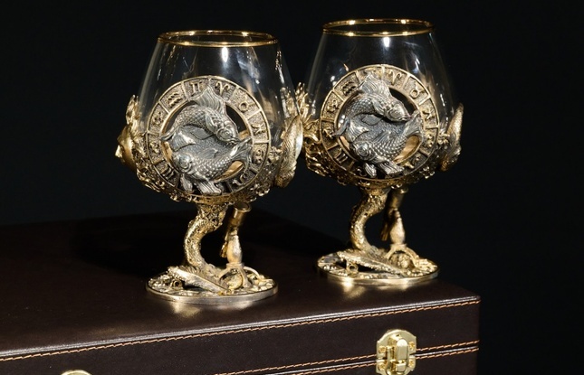 Бокал для коньяка Зодиак "Рыбы"  2 шт.  в подарочном футляре с художественным оформлением  430 мл