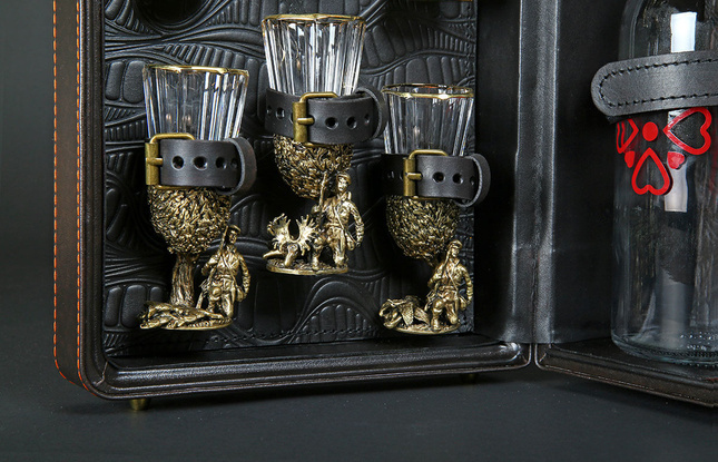 Кейс для алкоголя Арт-Мастер 6 "Охота" - фото №3