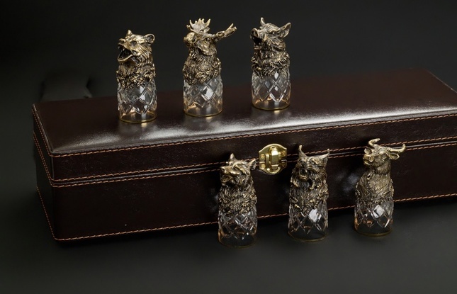 Набор стопок "Звери Могучие"  6 шт в подарочном футляре с художественным оформлением - фото №2