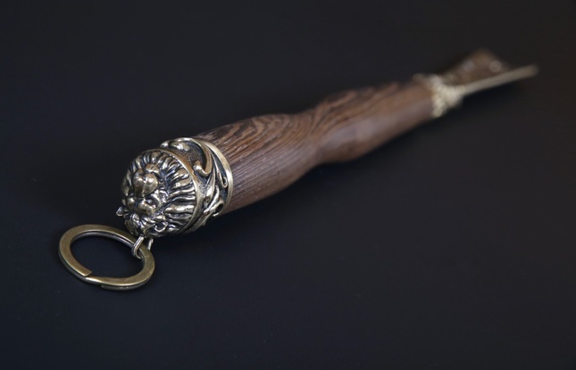 Ложка для обуви  "Лев Ажурный" - фото №2