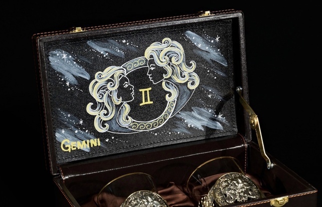 Стакан для виски Зодиак  "Близнецы" 2 шт.  в подарочном кейсе с художественным оформлением 310 мл - фото №3