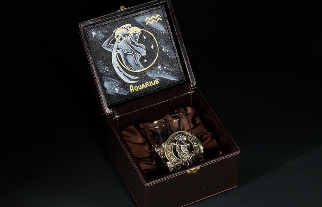 Стакан для виски Зодиак  "Водолей"  1 шт.  в подарочном кейсе с художественным оформлением 310 мл - фото №1