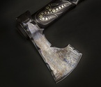 Авторский топор «Ермак 2» (мозаичный дамаск с никелем, мореный граб, инкрустация) - фото №1