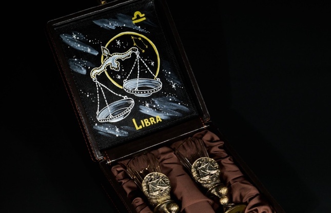 Набор лафитников для водки «Знаки Зодиака Весы» (2 шт.) в подарочном футляре c художественным оформлением 50 мл - фото №1