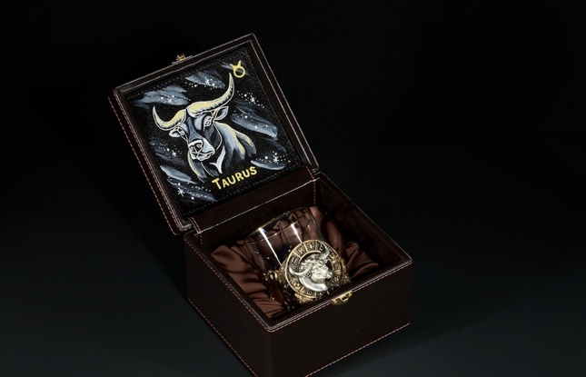 Стакан для виски Зодиак  "Телец"  1 шт.  в подарочном кейсе с художественным оформлением 310 мл - фото №1