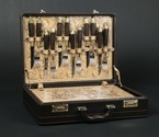 Подарочный набор "Охотничье застолье" в кейсе (6 лафитников, 12 приборов)