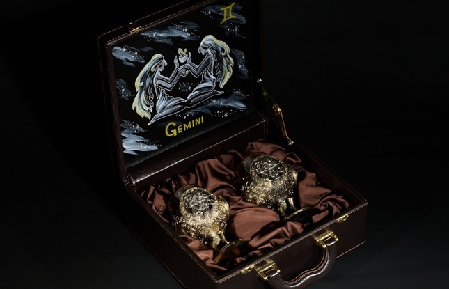 Бокал для коньяка Зодиак "Близнецы"  2 шт.  в подарочном футляре с художественным оформлением  430 мл - фото №1