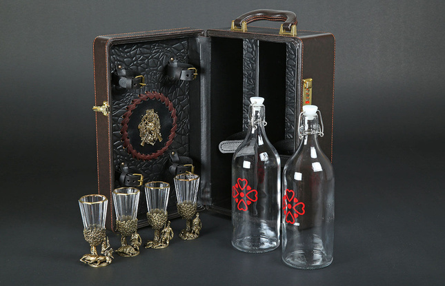 Кейс для алкоголя Арт-Мастер 5 "Охота" - фото №1